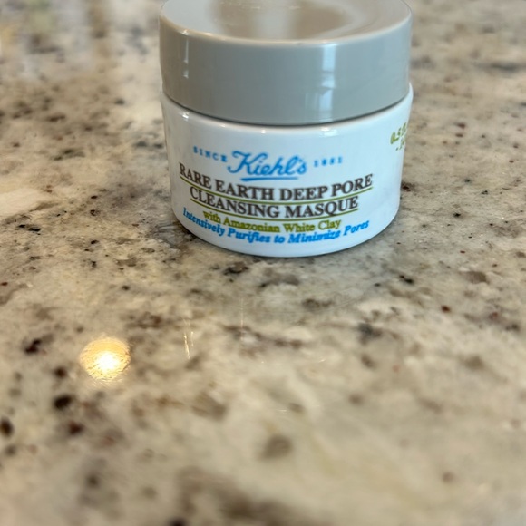 🔥 3 for $10🔥 Kiehl’s rare earth deep pore cleansing masque travel size - Picture 1 of 3